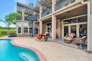 3806 Canyon Bluff Ct, Houston, TX 77059 - Photo 11