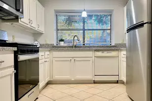 2711 Grants Lake Blvd, Sugar Land, TX 77479 - Photo 5