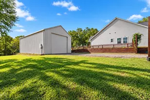 1310 Bridge St, Brenham, TX 77833 - Photo 31