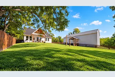 1310 Bridge Street, Brenham, TX 77833 - Photo 27