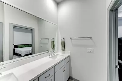 737 N Emile Street, Houston, TX 77020 - Photo 27