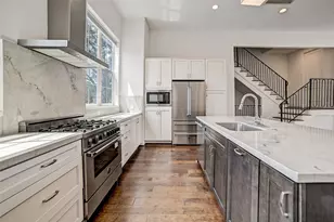 1010 Savannah Cedar Ln, Houston, TX 77043 - Photo 25