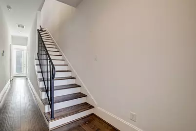 1010 Savannah Cedar Lane, Houston, TX 77043 - Photo 5
