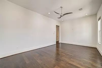 1010 Savannah Cedar Lane, Houston, TX 77043 - Photo 37