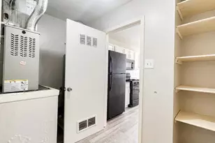 9406 Alcala Ct, Houston, TX 77078 - Photo 19
