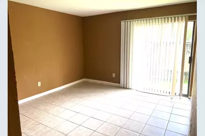 2100 Wilcrest Drive #114, Houston, TX 77042 - Photo 5