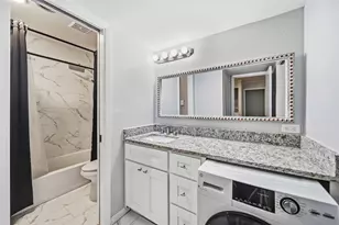 2545 Marilee Ln, Houston, TX 77057 - Photo 9