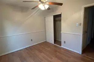 2703 Walnut Hollow St, Pearland, TX 77581 - Photo 9