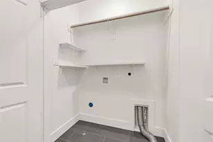 1405 E 33rd St, Houston, TX 77022 - Photo 17