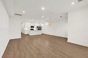 1405 E 33rd St, Houston, TX 77022 - Photo 13