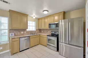 125 Pine St, Prairie View, TX 77445 - Photo 19