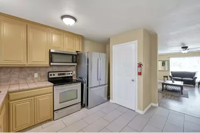 125 Pine Street, Prairie View, TX 77445 - Photo 21