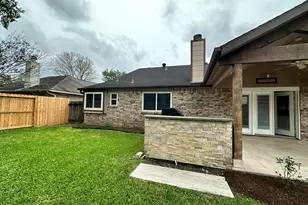 3727 Bartons Ln, Sugar Land, TX 77479 - Photo 21