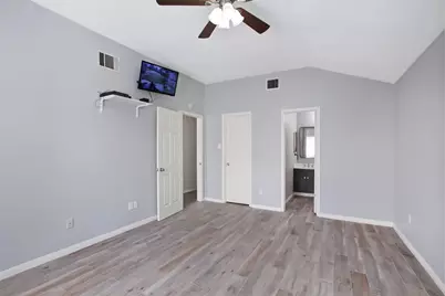 9114 Southbluff Boulevard, Houston, TX 77089 - Photo 19