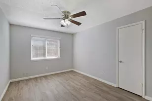 9114 Southbluff Blvd, Houston, TX 77089 - Photo 13