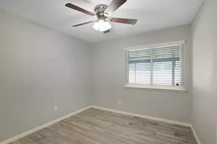 9114 Southbluff Blvd, Houston, TX 77089 - Photo 15