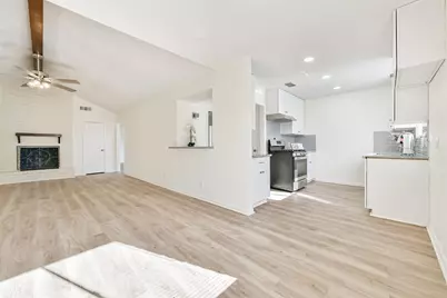 11326 Sagecreek Drive, Houston, TX 77089 - Photo 9