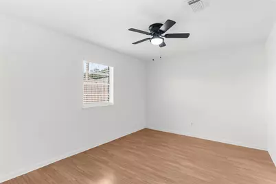 2325 15th Avenue N, Texas City, TX 77590 - Photo 17