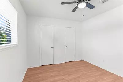 2325 15th Avenue N, Texas City, TX 77590 - Photo 7