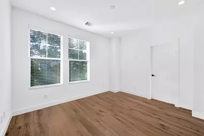 4516 Curtin Park Court, Houston, TX 77018 - Photo 15