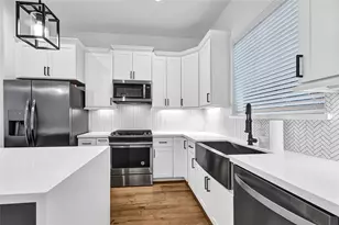 4516 Curtin Park Ct, Houston, TX 77018 - Photo 9