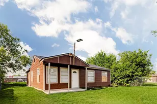 3513 Bloomfield St, Houston, TX 77051 - Photo 1