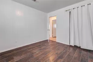 3513 Bloomfield St, Houston, TX 77051 - Photo 5