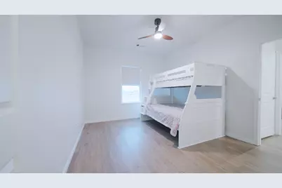 1342 Sapphire Palms Court, Dickinson, TX 77539 - Photo 33