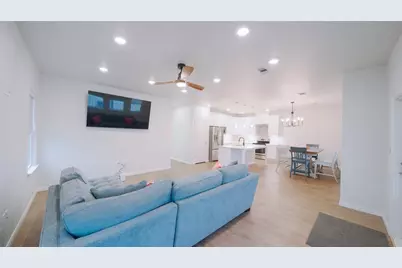 1342 Sapphire Palms Court, Dickinson, TX 77539 - Photo 3