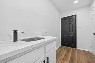 1123 Suwanee Ln, Houston, TX 77090 - Photo 25