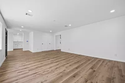1123 Suwanee Lane, Houston, TX 77090 - Photo 17