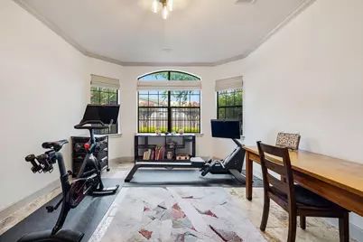 2415 Commonwealth Street, Houston, TX 77006 - Photo 9