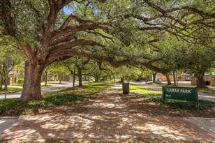 2415 Commonwealth St, Houston, TX 77006 - Photo 27