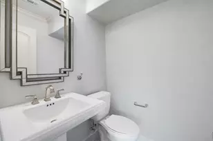 2415 Commonwealth St, Houston, TX 77006 - Photo 23
