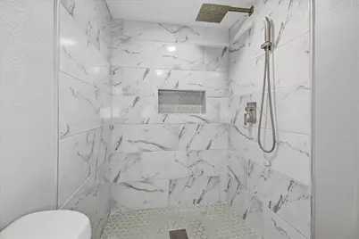 510 Rd 5512, Cleveland, TX 77327 - Photo 23