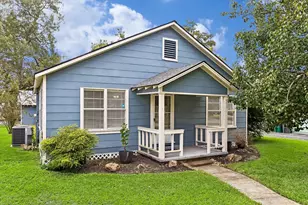 401 Florence St, Tomball, TX 77375 - Photo 1