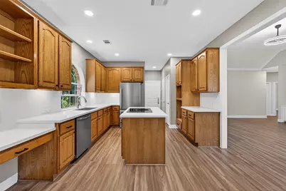 2015 Rosalyn Court, Sugar Land, TX 77478 - Photo 13