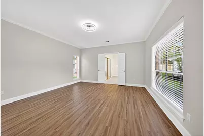 2015 Rosalyn Court, Sugar Land, TX 77478 - Photo 17