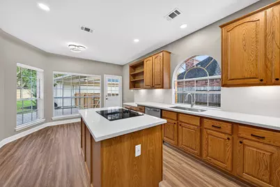 2015 Rosalyn Court, Sugar Land, TX 77478 - Photo 15