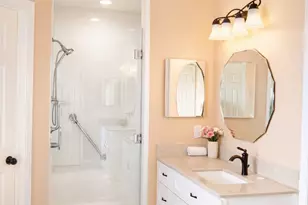 217 Plum Cir, Lake Jackson, TX 77566 - Photo 9