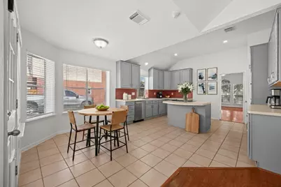 6314 Castle Lane Drive, Houston, TX 77066 - Photo 13