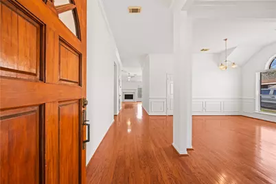 6314 Castle Lane Drive, Houston, TX 77066 - Photo 5
