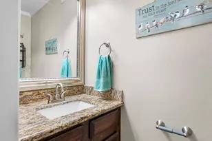 205 Oak Harbor Dr, Houston, TX 77062 - Photo 15