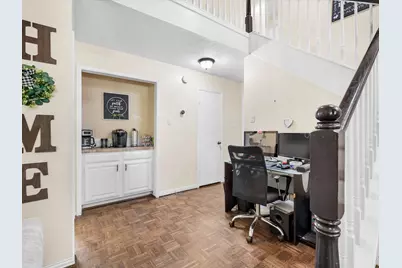 205 Oak Harbor Dr, Houston, TX 77062 - Photo 9