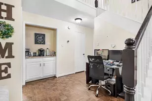 205 Oak Harbor Dr, Houston, TX 77062 - Photo 9