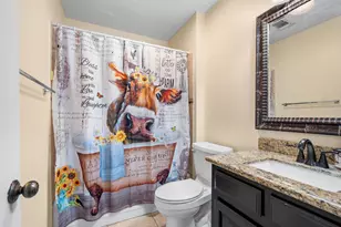 205 Oak Harbor Dr, Houston, TX 77062 - Photo 21