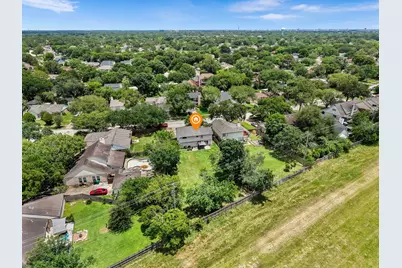 205 Oak Harbor Dr, Houston, TX 77062 - Photo 27