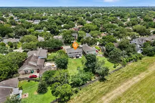 205 Oak Harbor Dr, Houston, TX 77062 - Photo 27
