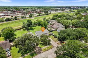205 Oak Harbor Dr, Houston, TX 77062 - Photo 25