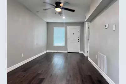 207 S Avenue A #A, Willis, TX 77378 - Photo 3